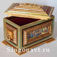 Шкатулка